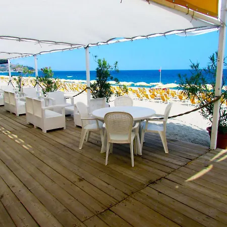 Hotell Villaggio Calaghena Montepaone