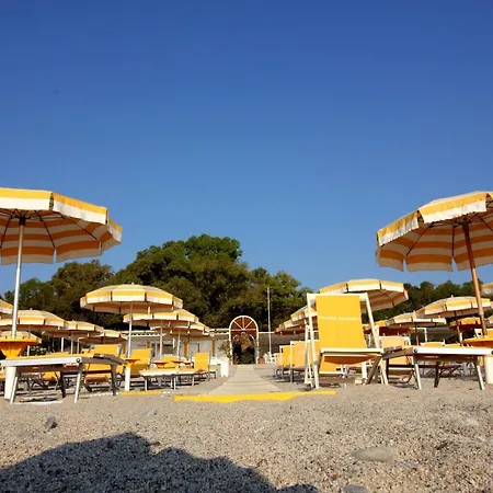 Villaggio Calaghena Отель Монтепаоне