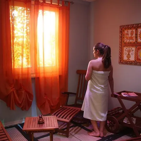 Отель Villaggio Calaghena 4*