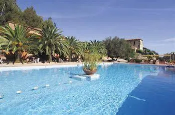 Отель Villaggio Calaghena