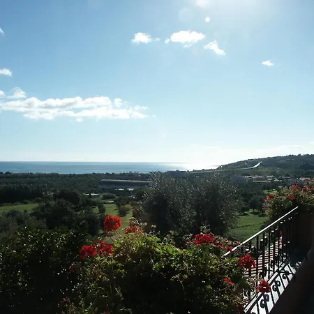 Villaggio Calaghena מונטפאונה