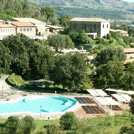Villaggio Calaghena ホテル