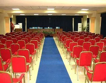 Villaggio Calaghena 4* מונטפאונה