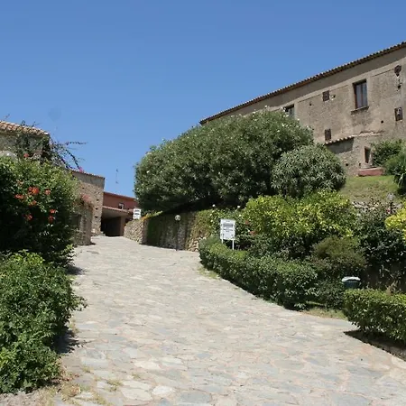 Отель Villaggio Calaghena