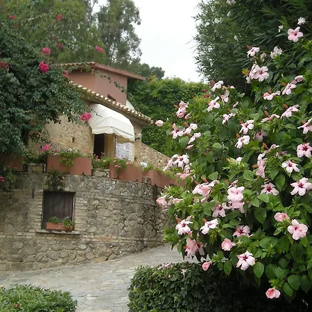 מלון Villaggio Calaghena מונטפאונה